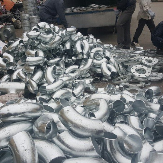 Tổng quan về Tê Thép  Cút Thép  Mặt Bích Thép trong hệ thống đường ống